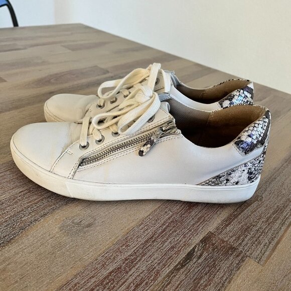 Naturalizer Women's Macayla Women Size 8.5 Tennis Shoe Snakeskin Zipper White - Picture 1 of 16